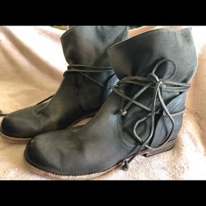 Patricia Nash bootie